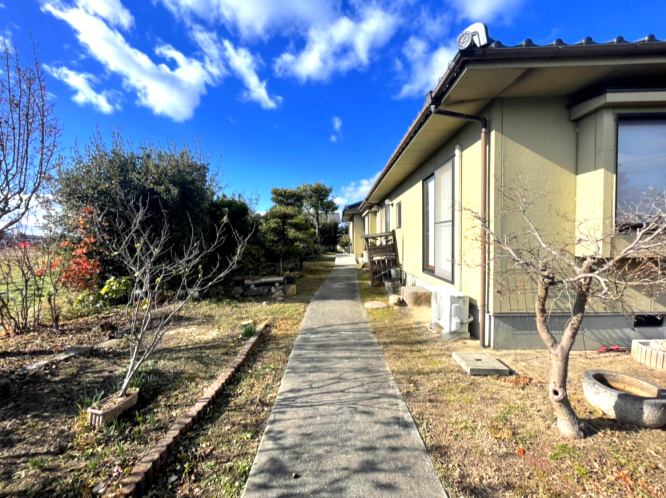 岡山市北区高松原古才戸建のその他|・アプローチ1