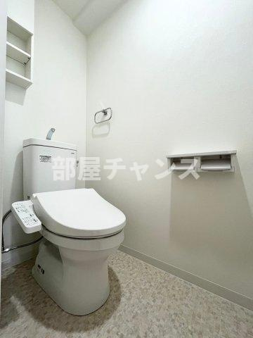 ラ・プレス新栄のトイレ|落ち着いた色調のトイレです