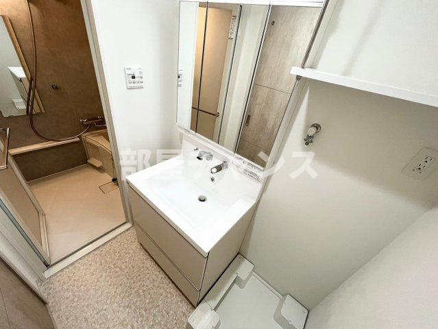 ラ・プレス新栄の洗面所|独立洗面台で身支度をすべて済ませてしまいましょう