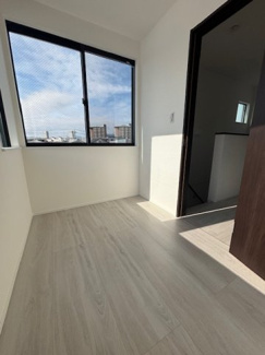 【ランドリースペース】 | 中区江波二本松2丁目（江波電停）全3区画　C号棟 | サンルーム