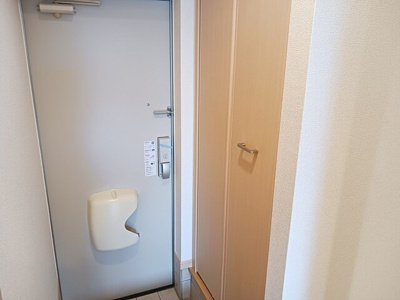 【玄関】 | カーサリブラⅡ