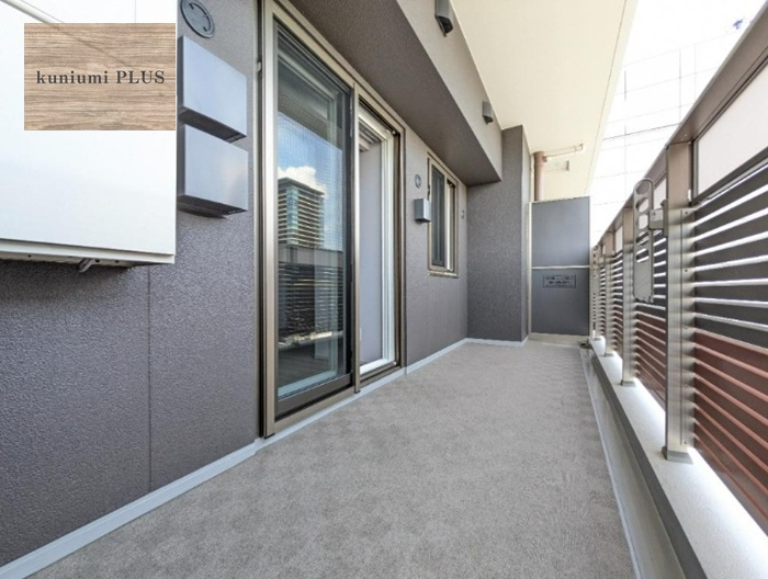 ローレルタワー堺筋本町のバルコニー