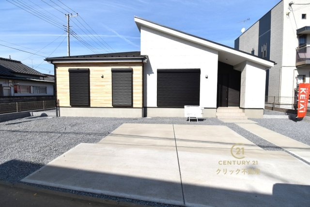 Grace　水戸市見和　1期 　限定1棟！の駐車場|並列駐車可能なカースペースを確保。毎日のお車の出し入れがストレスなく行えます！
内覧可能です。ご予約はHPから、またお電話でも、お気軽にどうぞ。