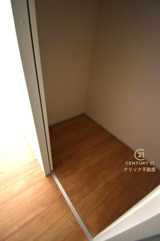 Grace　水戸市見和　1期 　限定1棟！の収納|家族共有の収納スペースです。季節物の家電製品やインテリア雑貨などもスッキリ片付きます。