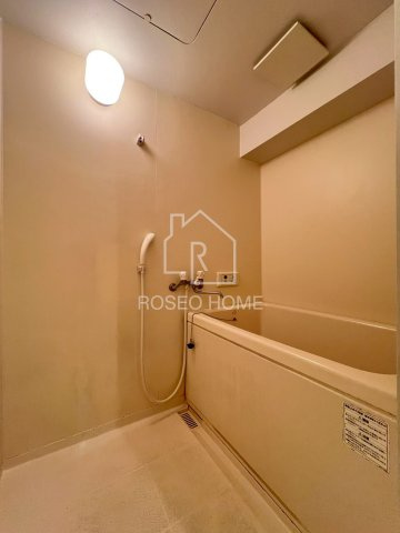 アバンダント釣鐘の浴室