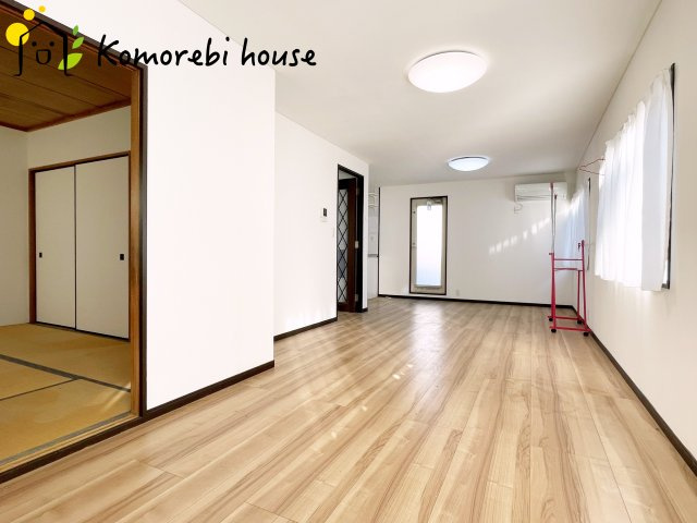 桶川市泉1丁目　中古一戸建て　の居間・リビング|おしゃれなリビングです