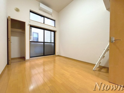 【洋室】 | ペルカルロ | 広々とした洋室です