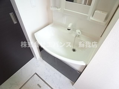 【独立洗面台】 | レガシー・Ｋ | 朝の身支度には欠かせない独立洗面化粧台