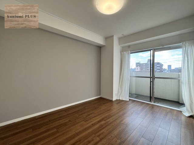 プレジデント城東の洋室