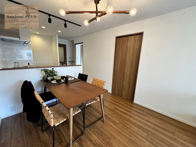 プレジデント城東の居間・リビング