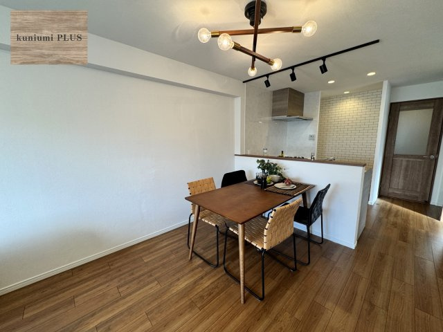 プレジデント城東の居間・リビング