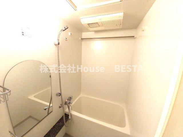 プレサンス神戸駅前グランツの浴室