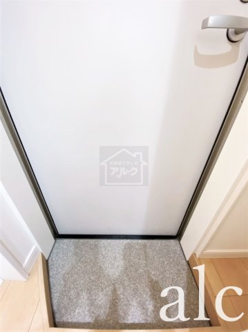 レジデンス新中野の玄関