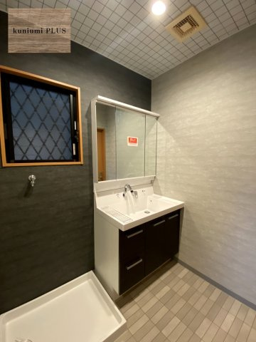 大阪市旭区大宮4丁目の洗面所