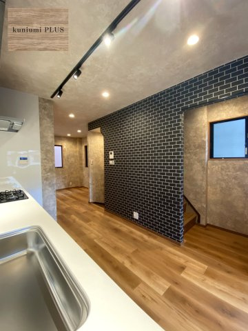 大阪市旭区大宮4丁目の居間・リビング