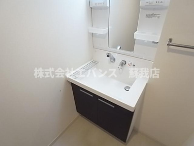 【独立洗面台】 | リブリ・アレイ浜野 | 独立洗面台、朝の身支度には欠かせません