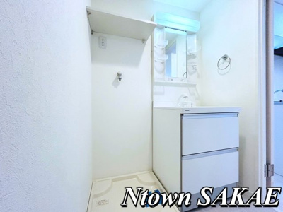 【独立洗面台】 | アークラヴィータ | 独立洗面化粧台が付いています