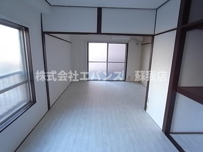 【洋室】 | レジデンシア本千葉 | 落ち着いた色調の洋室です