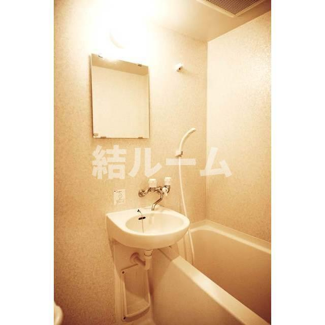 豊島区目白３丁目の賃貸マンションの浴室