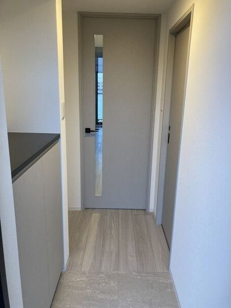 S-RESIDENCE烏森aureate(オリート)キャンペーン中の玄関