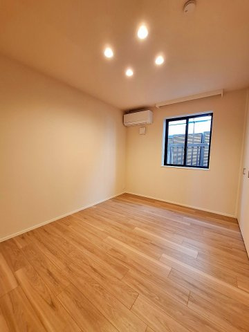 リジエル本駒込の洋室