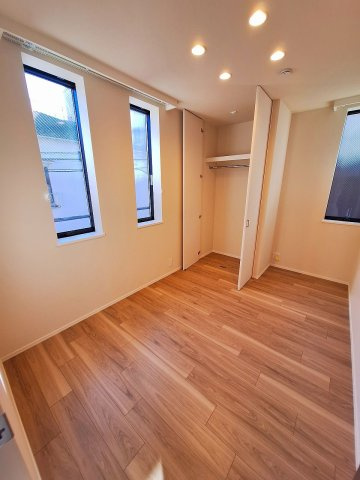 リジエル本駒込の洋室