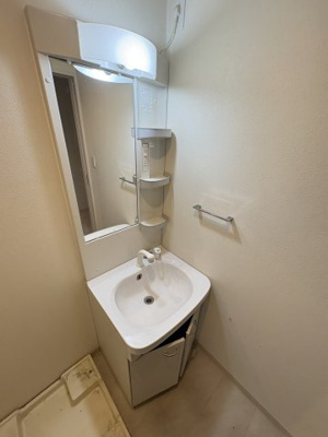 【洗面所】 | F asecia Licht