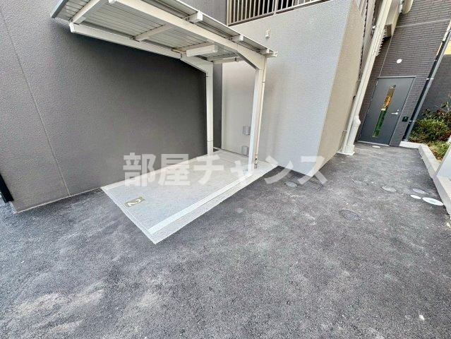 エスプレイス名古屋神宮前の駐車場