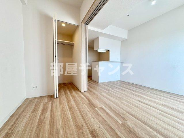 エスプレイス名古屋神宮前の寝室