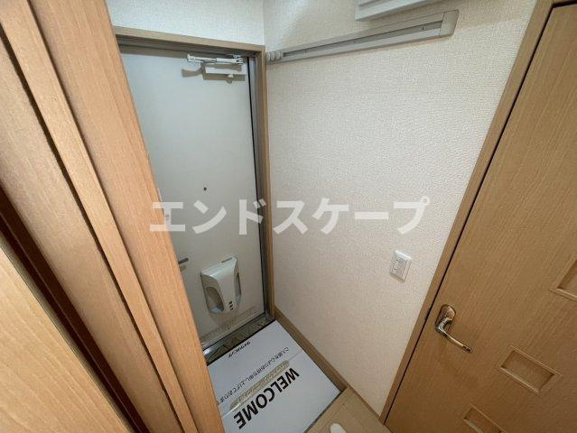 マリオーネ八千代の玄関|高崎、前橋エリアのお部屋探しはエンドスケープまで！お客様の理想お聞かせ下さい♪