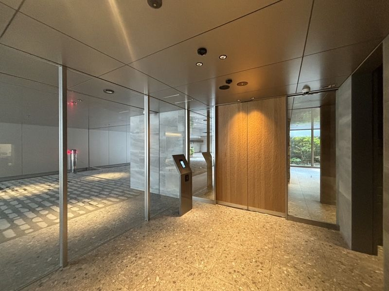 福岡市中央区荒戸１丁目の賃貸マンションのロビー