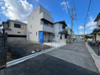 【前面道路含む現地写真】 | 下条町　新築一戸建 | 一坪以上のゆとりある浴室でのびのび一日の疲れを癒やしてくださいね♪