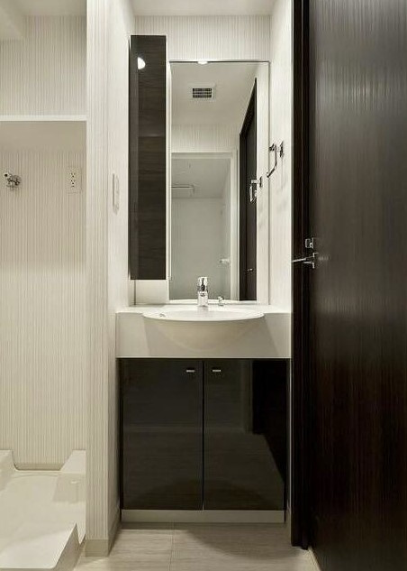 ガーラ・アヴェニュー明大前の洗面所