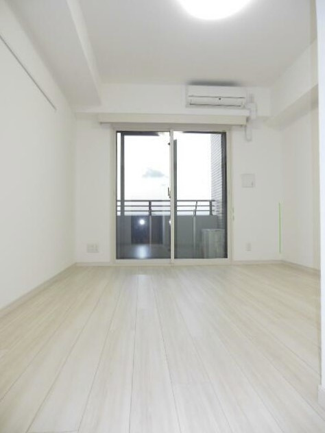 ガーラ・アヴェニュー明大前の居間・リビング