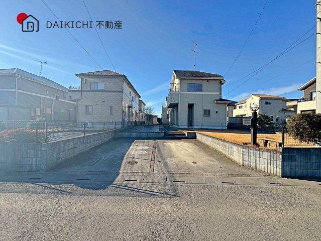 【前面道路含む現地写真】 | 行田市大字埼玉　中古戸建