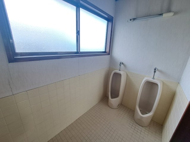 玉村町上新田 売寮・売社宅のトイレ|2階トイレ 男性用