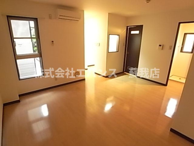 【居間・リビング】 | link-first（リンクファースト） | おしゃれな居間です