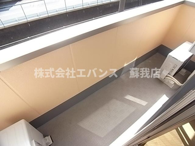 【バルコニー】 | プラチナレジデンス | バルコニーからの眺めを楽しみながら食事をしませんか