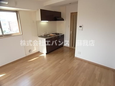 【居間・リビング】 | プラチナレジデンス | おしゃれな居間です