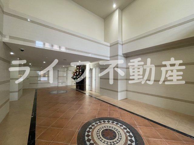 Luxe長田のロビー|落ち着いたロビーです