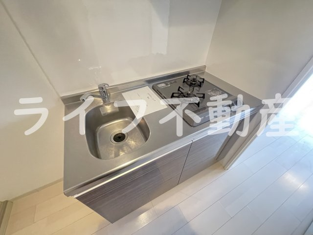 Luxe長田のキッチン|コンパクトなキッチンで掃除もラクラク