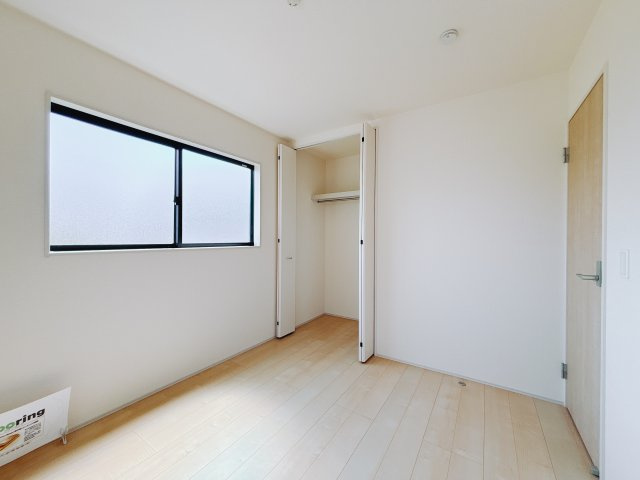 【新築戸建】前橋小坂子町の洋室|■1階洋室｜子供部屋のメリットは「自立心を養うことができる」「自分で整理整頓できるようになる」そして、お子様が成長した際には「プライバシーを確保できる」といい事だらけ♪