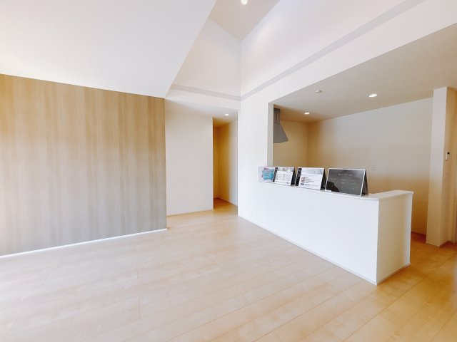 【新築戸建】前橋小坂子町のダイニング|■ダイニング｜忙しい朝でもご家族そろってお食事を楽しんでいただける、ゆとりあるダイニングスペース。