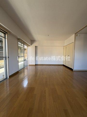 メロン武蔵野の洋室