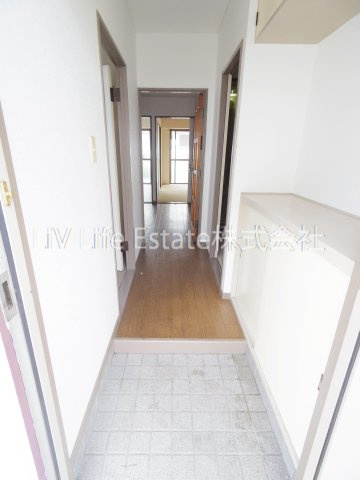 ドミール８８の玄関