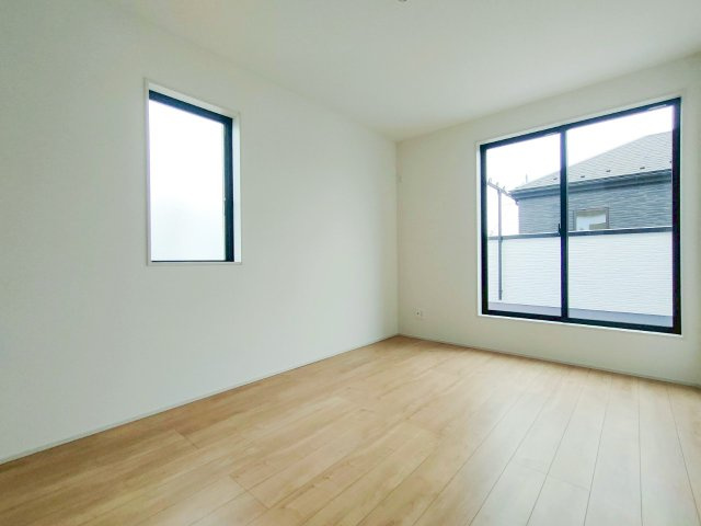 三郷市　鷹野4丁目　新築戸建　全1棟の洋室|施工例です