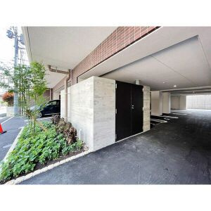 福岡市南区大楠３丁目の賃貸マンションのエントランス