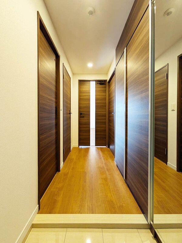 福岡市南区大楠３丁目の賃貸マンションの玄関