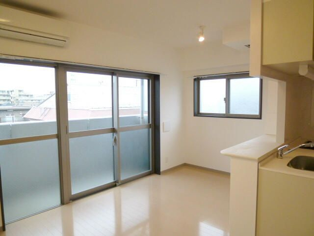 Ｇｒａｎｄ　ｃｈａｒｉｏｔ