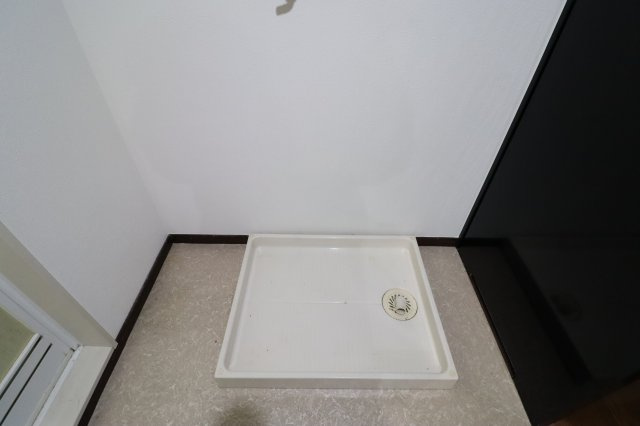 アーバンパレス諏訪野Ⅱの設備|洗濯機置き場